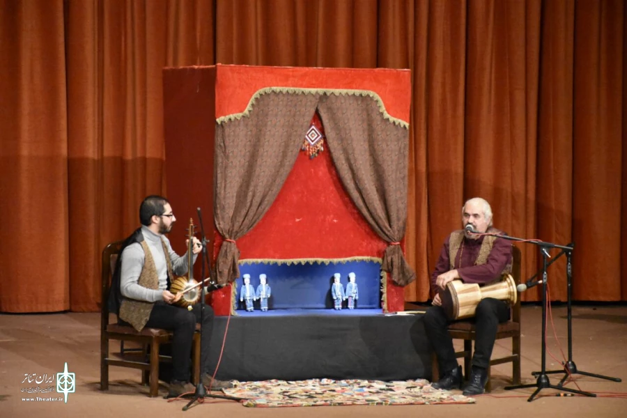 اجرای نمایش  ( خیمه شب بازی) نوشته :شهرزاد مبرهن به کارگردانی:سیاوش ستاری در روز دوم  جشنواره تئاتر فجر استانی کرمانشاه 4