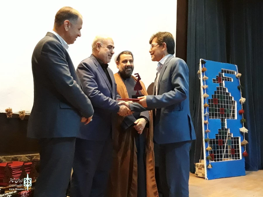 اختتامیه دومین جشنواره داستان نویسی و نمایشنامه نویسی  *هرسین*  کرمانشاه برگزار شد  2