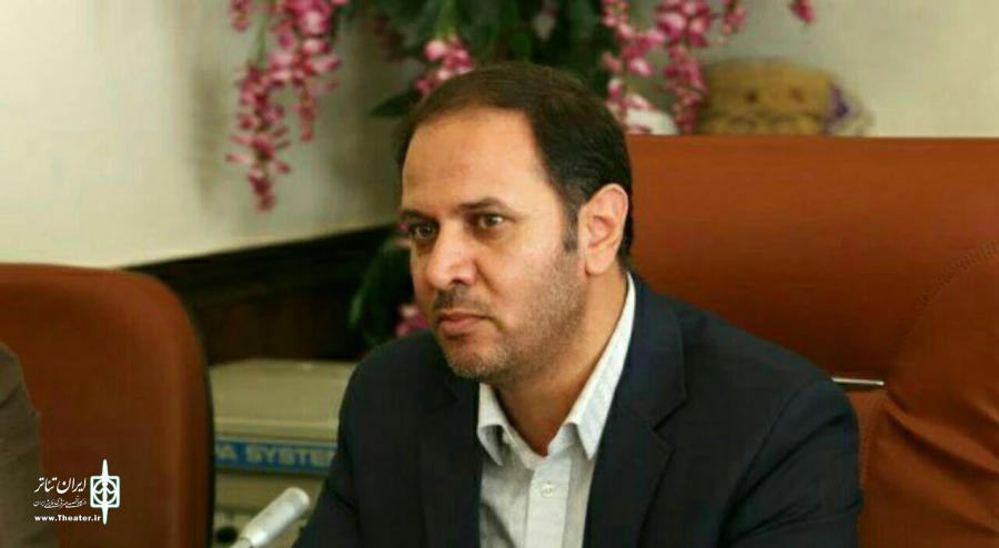 آشنایی  مردم با مفاهیم  پر معنای نمایش و نمایشنامه نویسی تاثیرات مثبتی بر کاهش آسیب های اجتماعی دارد 2