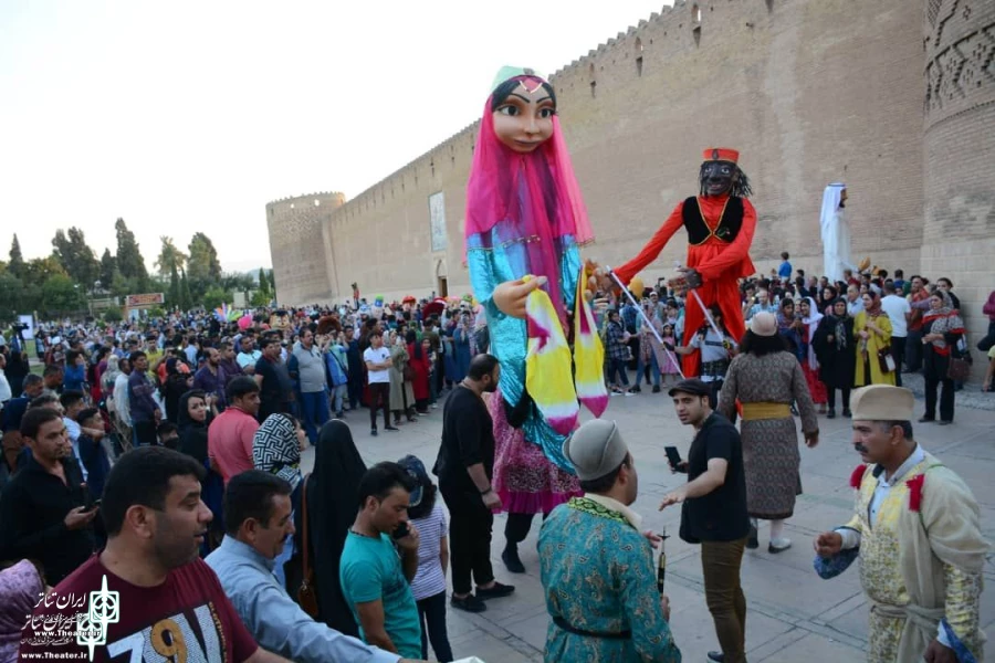 در  نخستین جشنواره ملی تئاتر خیابانی شهروند کودک شیراز  2