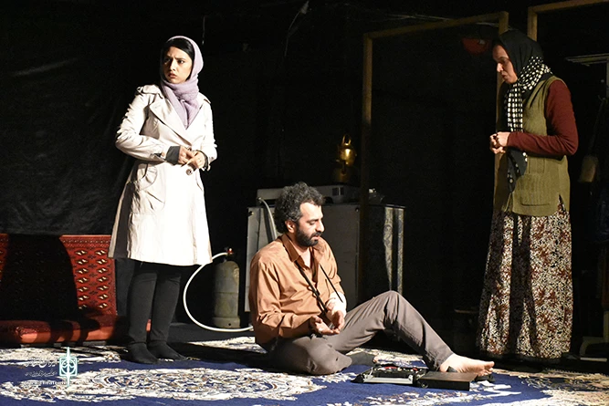 گزارش تصویری نمایش " جایی که استخوان ها فریاد می کشند.