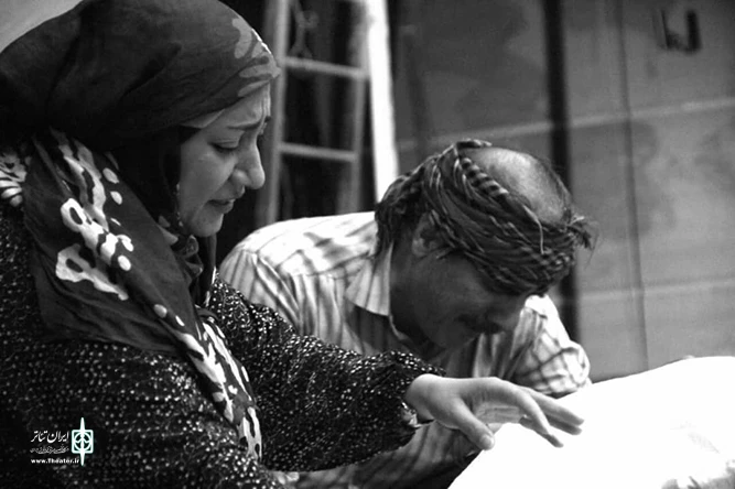 نمایش"تبر وفرنگ"