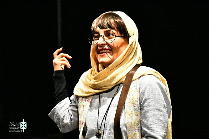 نمایش" در"