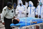 به صدا درآمدن آژیر وضعیت قرمز کرونا در کرمانشاه توسط هنرمندان تئاتر خیابانی  - 7 اردیبهشت ماه 1400 
عکاس : مینا بهرامی تبار