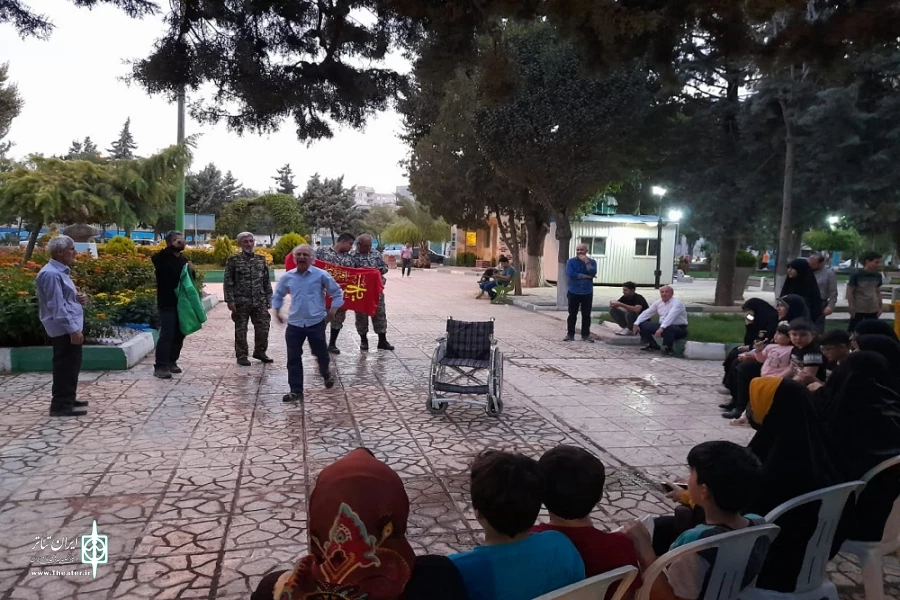 اجرای نمایش خیابانی" کاروان دو نفره" در سطح شهر کرمانشاه
 3
