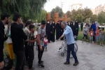 اجرای نمایش خیابانی