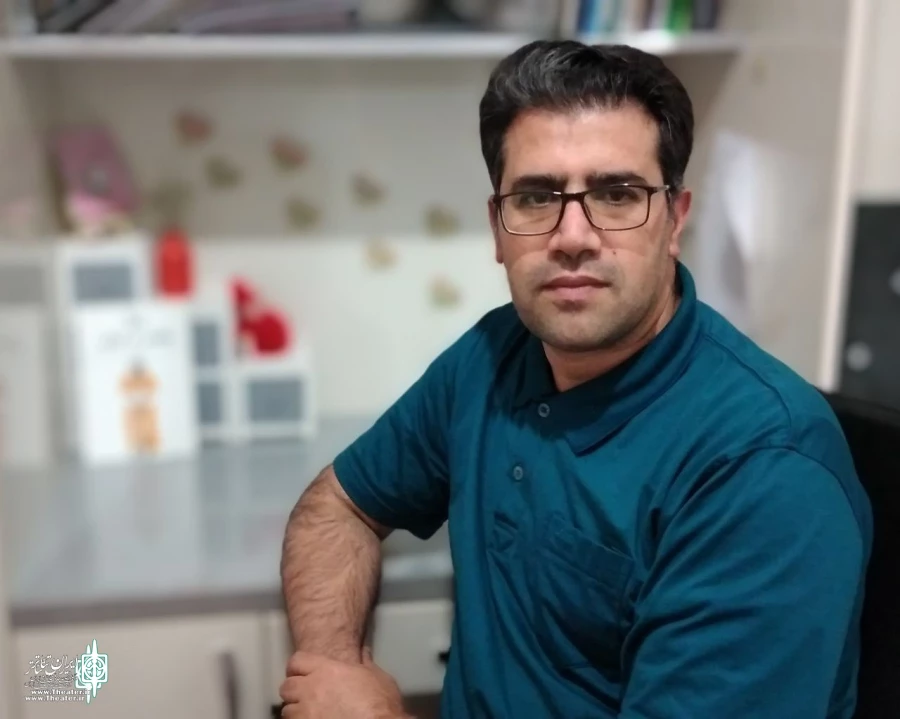 اصغر محمدی: هنرمندان با تولید آثار نمایشی اجازه ندادند چراغ تئاتر خاموش شود
 2