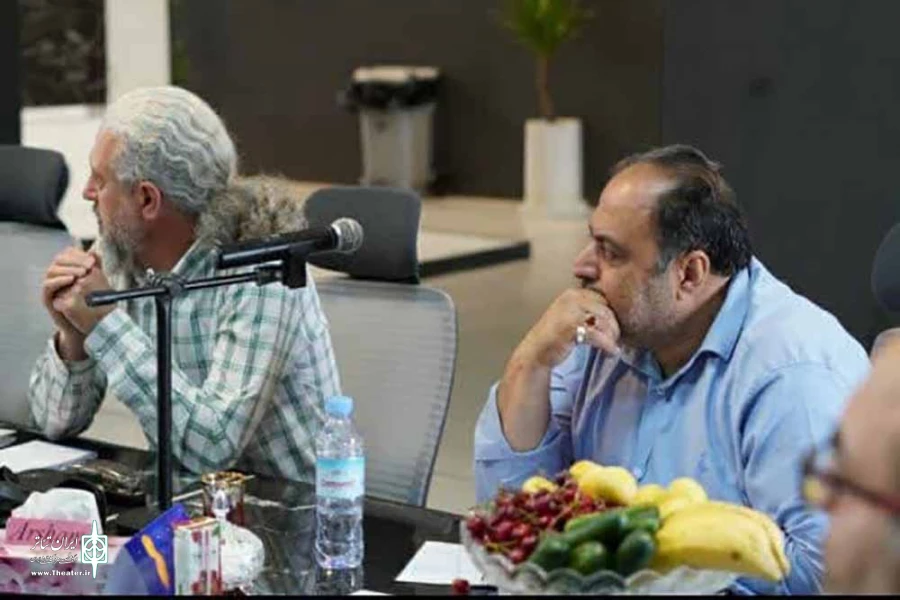گردهمایی و نشست تخصصی روسا و مدیران انجمن های هنرهای نمایشی سراسر کشور
 4
