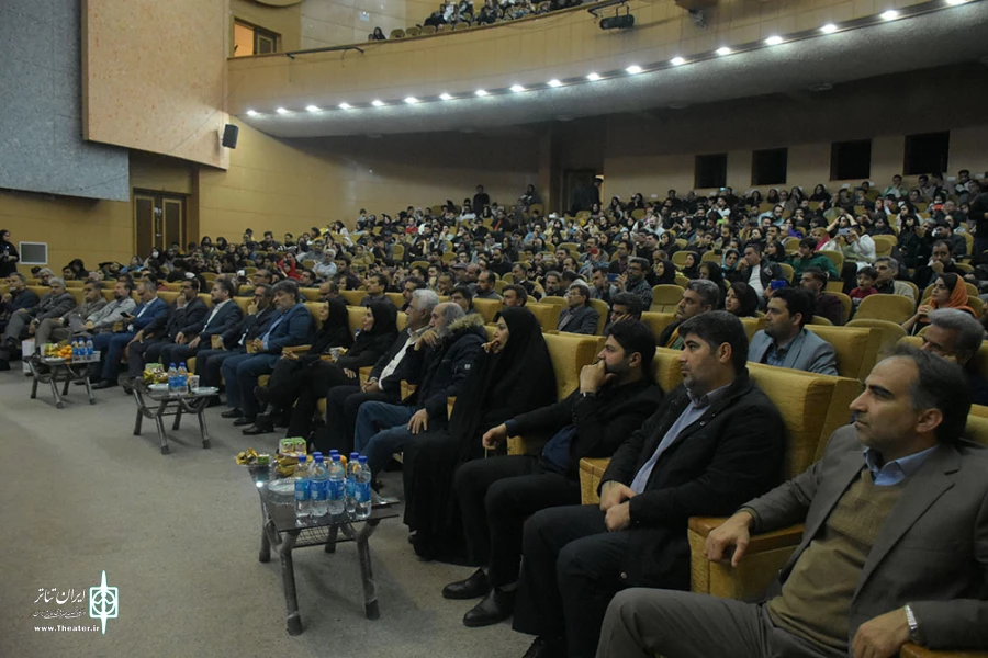 آیین اختتامیه سی‌ و پنجمین جشنواره تئاتر کرمانشاه برگزار شد 3