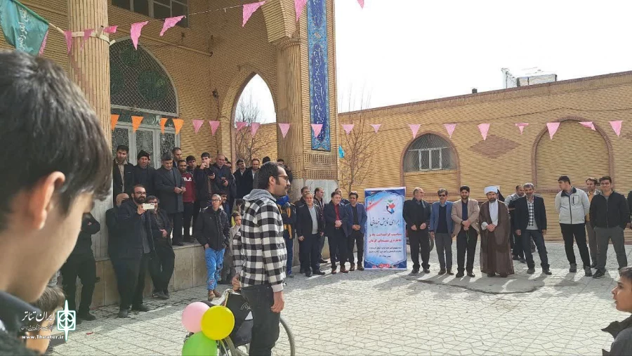 تیاتر خیابانی «یادگار پدر» به اجرا درآمد. 4